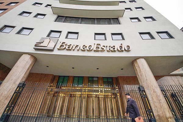 <p>BancoEstado ofrecerá créditos con tasas preferenciales a empresas afectadas por incendios en la V Región</p>