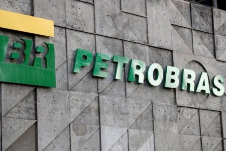 Incautan celulares a directores de Petrobras en medio de investigación por presunto escándalo de corrupción