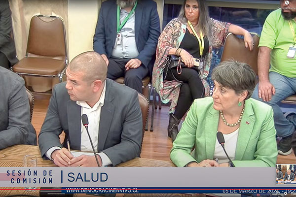 <p>La ministra Ximena Aguilera y el superintendente Víctor Torres participaron de la sesión.</p>
