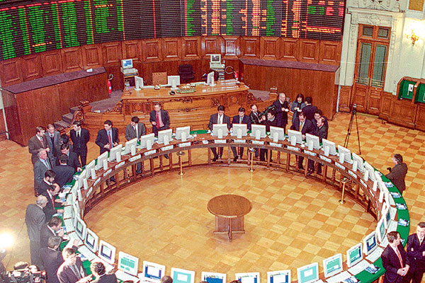 <p>Se aleja del récord: IPSA vuelve a caer y anota su peor inicio de semana desde octubre de 2022</p>