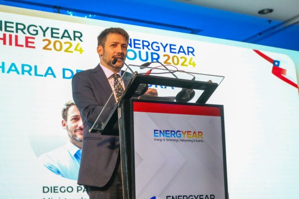 <p>Ministro de Energía, Diego Pardow, en la inauguración de Energyear 2024.</p>