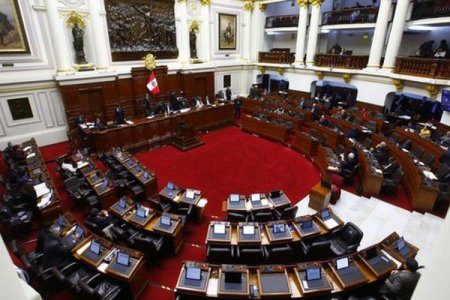 Congreso de Perú aprueba el retorno a la bicameralidad y reelección parlamentaria