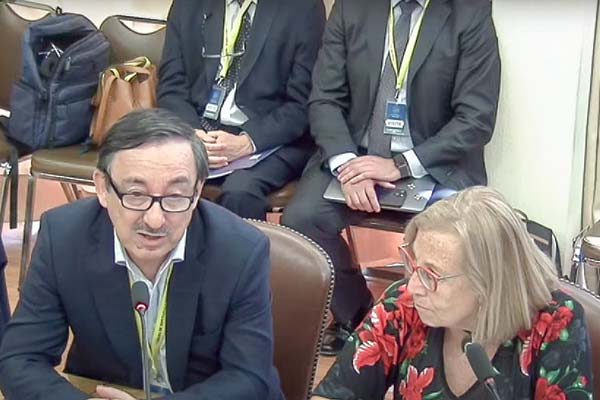 <p>Gonzalo Arriagada, presidente de la Asociación de Isapres (en la foto) intervino ayer en la comisión de Salud de la Cámara de Diputados junto a su par de Clínicas de Chile, Javier Fuenzalida.</p>