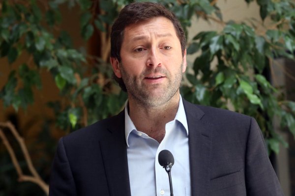 <p>La advertencia del nuevo jefe de bancada de diputados de la UDI Juan Antonio Coloma: “Vamos a hacer una oposición dura a este Gobierno”</p>
