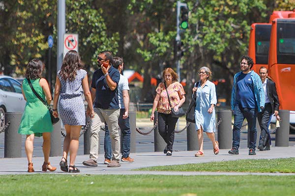 Las alertas que encienden en el mercado los plazos del cambio de un sistema a otro en la reforma de pensiones
