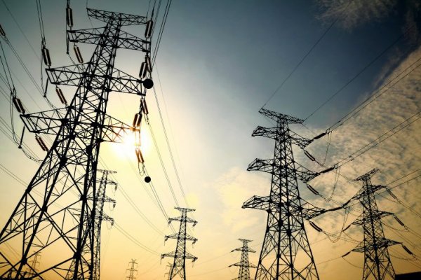 <p>Reportan corte de energía eléctrica que involucra comunas desde La Araucanía hasta la isla de Chiloé</p>