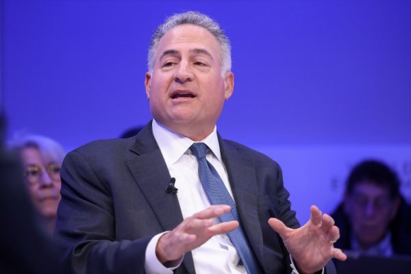 Deloitte lanza la mayor reorganización en una década para reducir costos