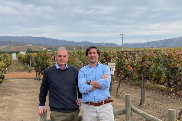 <p>Los socios de VinTrail Pro, José Manuel Garcia-Huidobro y José Antonio Candia.</p>