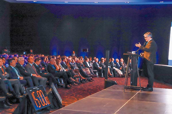 <p>El ministro Marcel destacó que la economía está en una senda de crecimiento. Foto: Jonathan Durán.</p>