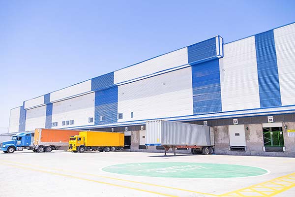 Grupo Campos vende dos centros logísticos y un condominio de bodegas por US$ 110 millones