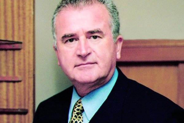 Fallece el doctor Germán Knop, exgerente e hijo del fundador de Knop Laboratorios