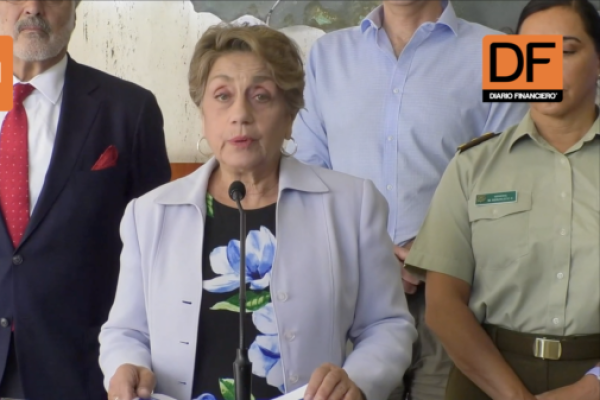 <p>Ahora en DF | MOP detalla plan de contingencia por fin de semana largo: se espera que cerca de 400 mil vehículos saldrán de Santiago</p>