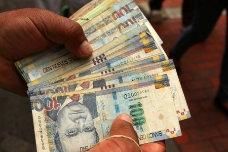 Comisión de Economía en Perú aprueba séptimo retiro de AFP sin restricciones