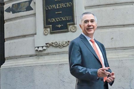 Histórico gerente general de la Bolsa de Santiago, José Antonio Martínez, renuncia al cargo