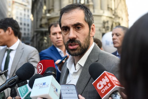 Gremios del Biobío emplazan a Ministro Grau a "que no deje caer la economía" de la región