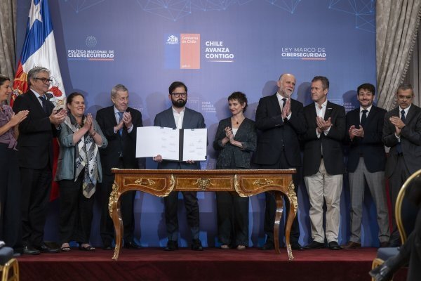 Promulgan ley marco de ciberseguridad: Estas son las nuevas reglas para las empresas esenciales