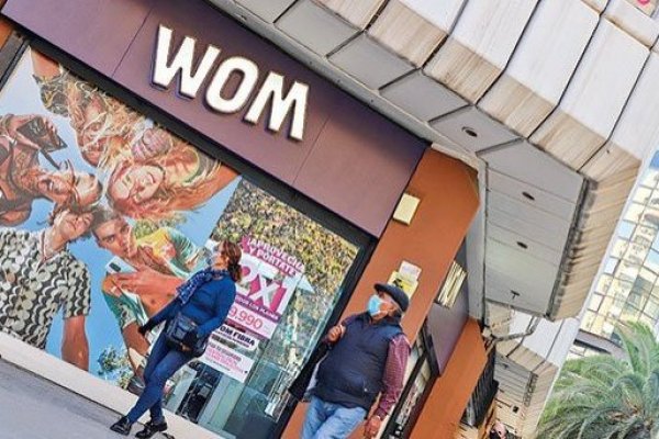 Sernac oficia a WOM para que informe cómo afectará su reorganización a los clientes y advirtió posibles sanciones