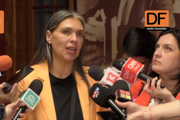 <p>Ahora en DF | PC respalda a Jadue tras petición de formalización: “Se ha actuado de la manera más correcta”</p>