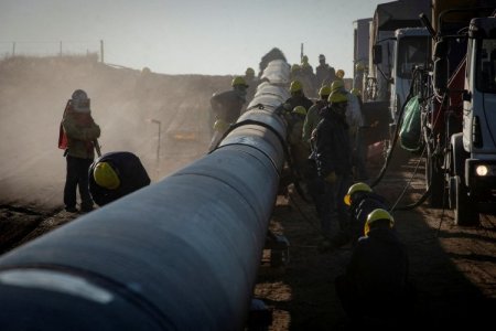 Argentina busca intensificar negociación para exportar gas a Brasil a través de Bolivia