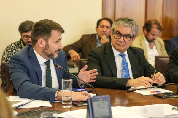 Comisión de Hacienda de la Cámara de Diputados aprueba proyecto de estabilización de tarifas eléctricas y pasa a la Sala