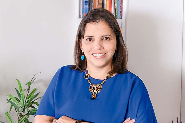 <p>Claudia Martínez, economista de Zahler y Co: “El tono de este IPoM fue cauto, en línea con el tono de los bancos centrales a nivel internacional”</p>