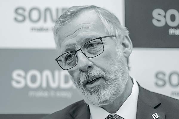 José Orlandini, en su primera carta como presidente de Sonda advierte compleja situación económica, pero "alto dinamismo" en rubro tecnológico