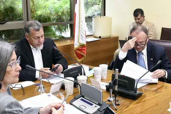 <p>El senador Lagos Weber interpeló a Kast sobre una eventual censura. Foto: Agencia Uno</p>