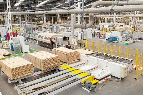 Masisa busca revertir dos años de pérdidas en 2024 y apuesta a recuperación de construcción en Chile y baja de tasas en EEUU
