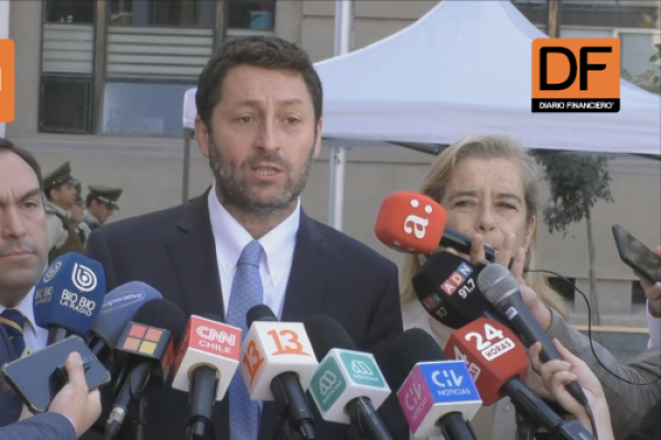 <p>Ahora en DF | Diputados UDI piden urgencia al proyecto de ley que modifica el sistema político</p>