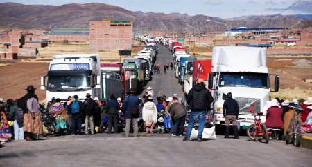 Cortes en el "corredor minero del sur" impactan a 20% de las exportaciones de cobre de Perú