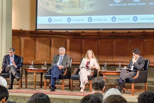 <p>Economistas apuntan a la demanda interna, productividad y política para impulsar el crecimiento</p>