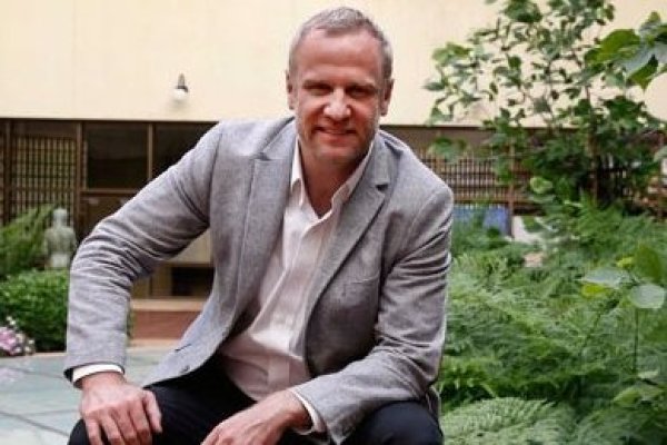 Felipe Kast no presenta censura contra Lagos Weber en Hacienda, pero le pone presión para que renuncie