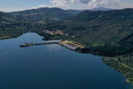 Más allá del racionamiento en Bogotá: las otras regiones de Colombia con bajos niveles en embalses