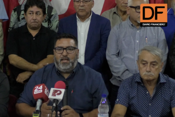<p>Ahora en DF | CUT ratifica llamado a paro nacional para este jueves: “No queremos leyes que solo tengan un título, sino que contemplen las demandas de los trabajadores”</p>