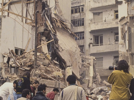 En un fallo histórico la Justicia argentina le atribuye a Irán el atentado contra la AMIA, de 1994