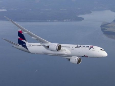 Regulador aéreo por incidente en vuelo de Latam: “El asiento de la cabina inició un movimiento involuntario hacia adelante”