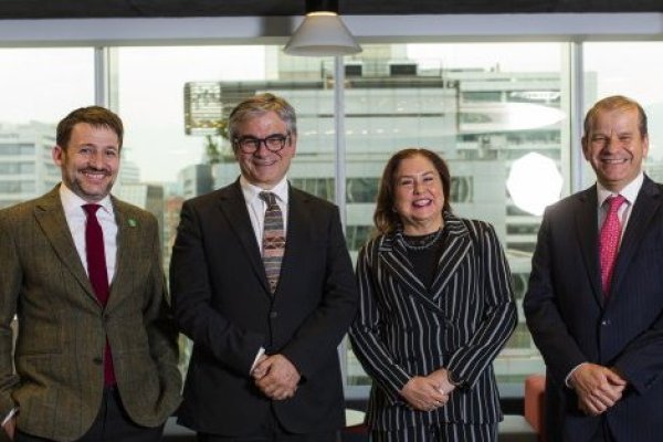 <p>Enap reduce su deuda, aumenta producción y mantiene plan de inversiones por cerca de US$3.500 millones para los próximos cinco años</p>