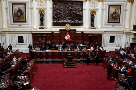 Con festejos en el congreso y advertencias de las AFP: las reacciones tras la aprobación del séptimo retiro en Perú