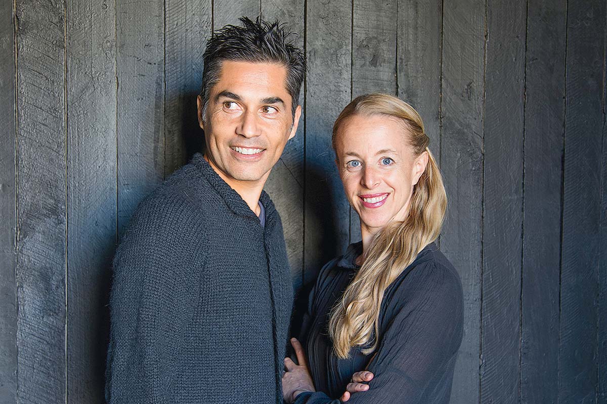 <p>Mauricio Pezo y Sofía Von Ellrichshausen: “Nos entretiene hacer arquitectura artística y arte arquitectónico”</p>