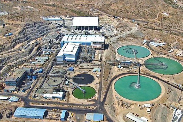 Brazo minero del grupo Luksic ve necesario agilizar inversiones para atender demanda de cobre