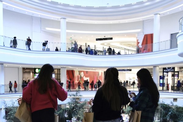 <p>Las ventas minoristas en EEUU crecen más de lo previsto en marzo</p>
