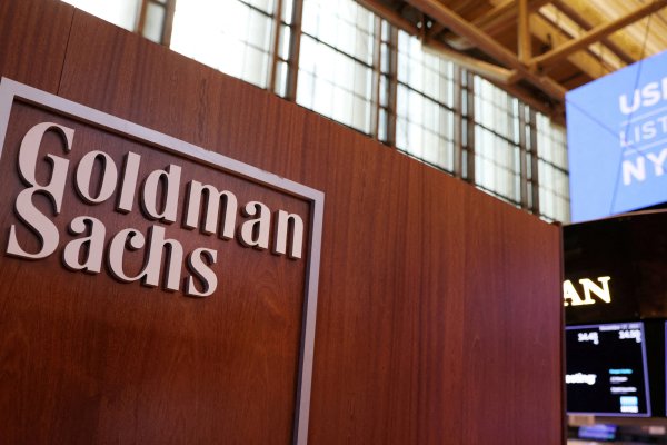 <p>La maquinaria de Wall Street de Goldman se acelera e impulsa un aumento sorpresa de las ganancias</p>