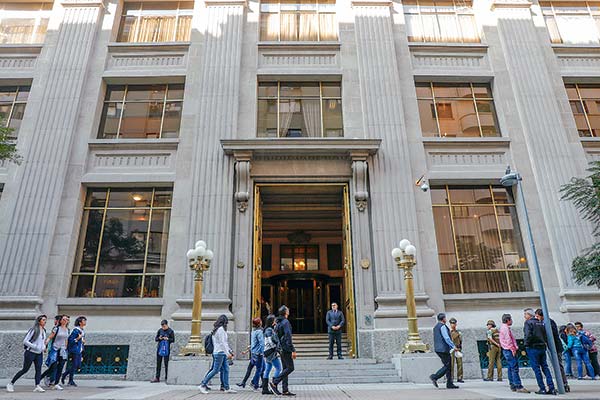 <p>Banco Central eleva límites de inversión de AFP en activos alternativos e industria prevé mayor rentabilidad de los fondos</p>