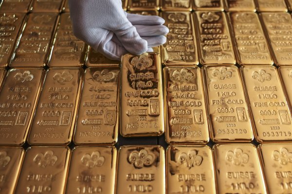 Imparable: precio del oro alcanza un nuevo récord a medida que suben las tensiones en Medio Oriente
