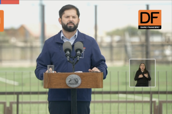 <p>Ahora en DF | El mensaje de Boric a los empresarios por pacto fiscal: “En vez de estar aportillando las propuestas, pongámonos de acuerdo”</p>