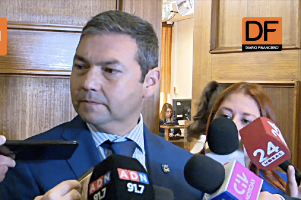 <p>Ahora en DF | Unidad Anticorrupción de Fiscalía evita hablar sobre formalización de Hermosilla “porque es parte de la investigación”</p>