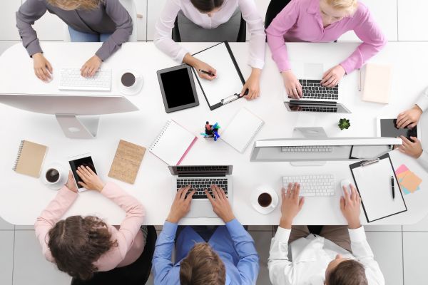<p>Conoce las principales tendencias para la industria digital este 2024</p>