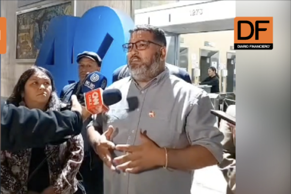 <p>Ahora en DF | 40 horas: CUT exige dictamen a la DT para implementación de norma y acusa que “algunas empresas están dando 12 minutos de colación”</p>