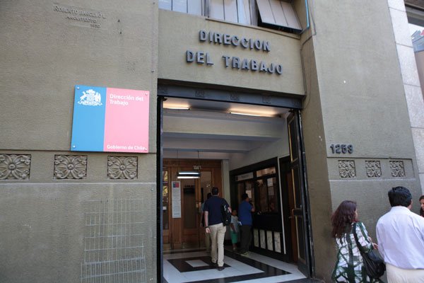 Nuevo dictamen por 40 horas: DT se pronuncia sobre rebaja de jornada para trabajadores de casa particular