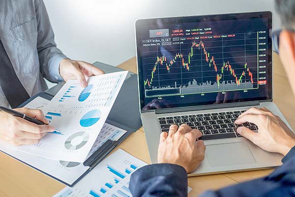 <p>Estudio de PwC: Chile lidera entre los países latinoamericanos en ETF operando en el mercado</p>